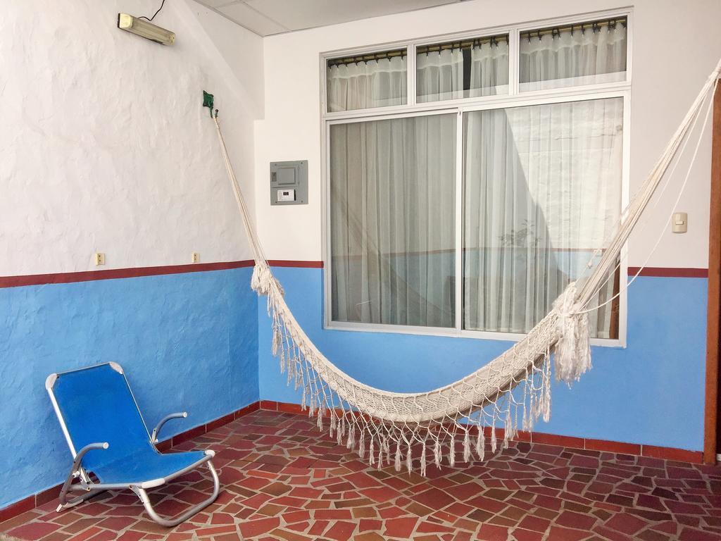 Hostal Baltra Пуэрто-Айора Экстерьер фото